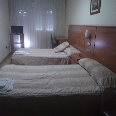Hotel 2 De Mayo 2 Xinzo de Limia Luaran gambar