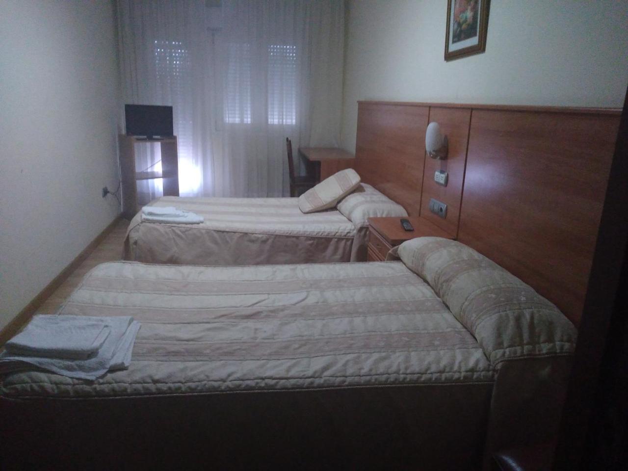 Hotel 2 De Mayo 2 Xinzo de Limia Luaran gambar