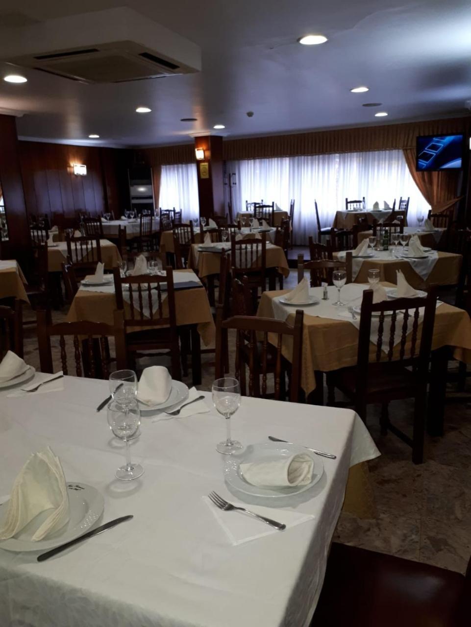 Hotel 2 De Mayo 2 Xinzo de Limia Luaran gambar